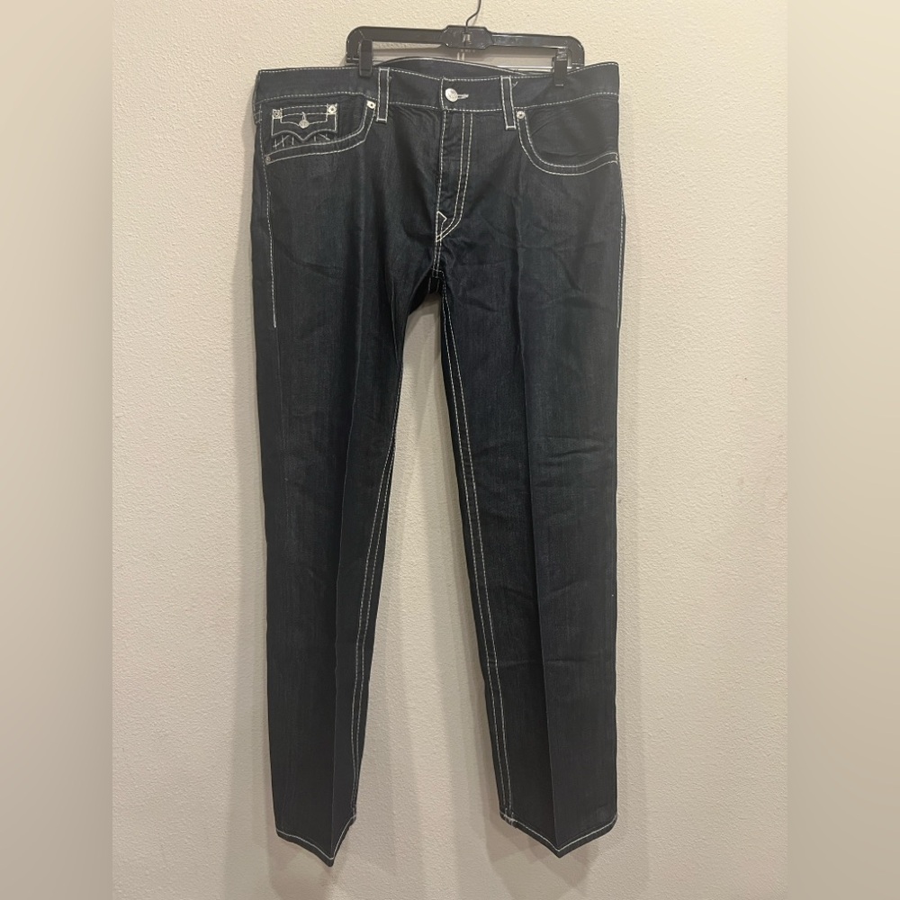 True Religion Men's Deep Indigo Straight Jeans with bold white stitches SZ 44